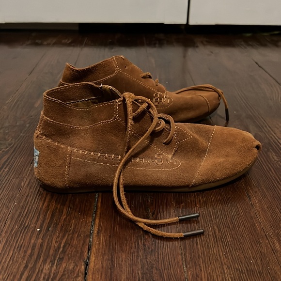 TOMS Moccasins Women’s 8 - Picture 4 of 7